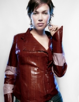 mandy-moore-movieline-2003-011.jpg