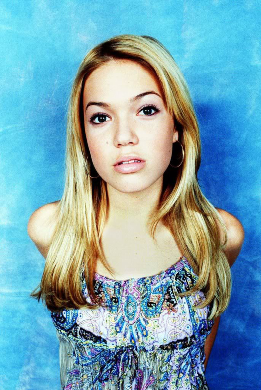mandy_moore_2000_martin_grove_photoshoot_01.jpg