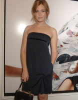 Filename=005.jpg
Filesize=207KiB
Dimensions=1333x2000
Date added=Oct 07, 2020 005.jpg